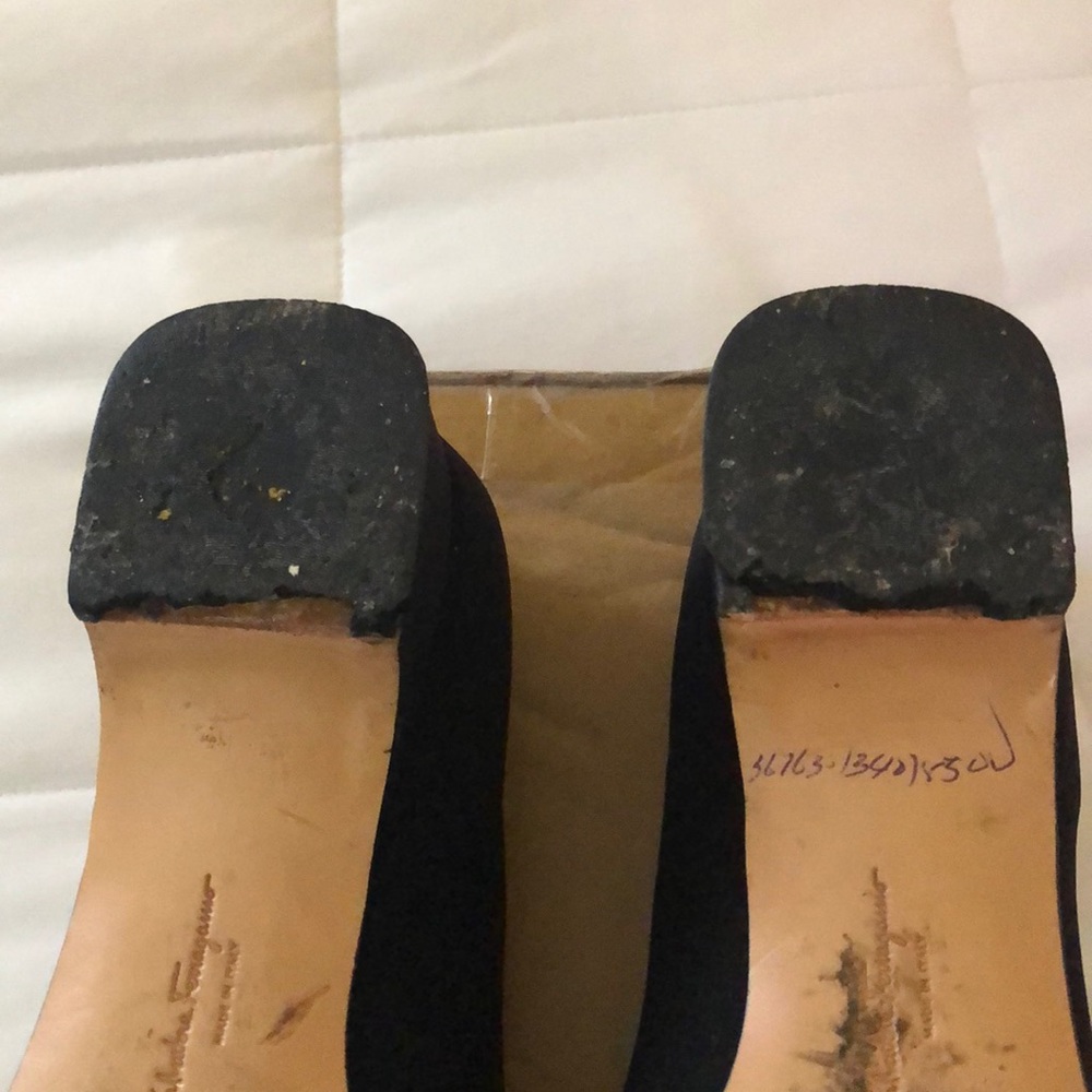 Shoes - Picture 4 of 7